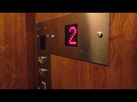 Weirdly modded classic traction elevator @ Banérgatan 46, Stockholm