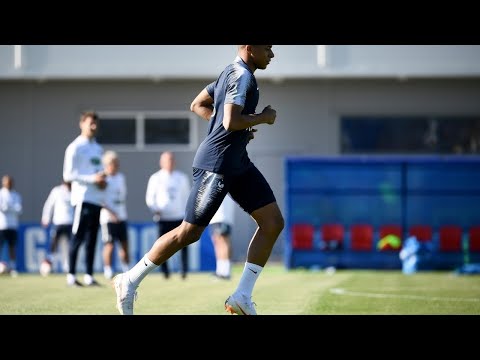 download lagu mp3 mp4 Rtl Grosses Tetes Assister, download lagu Rtl Grosses Tetes Assister gratis, unduh video klip Rtl Grosses Tetes Assister