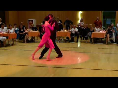  Judita Zapatero  and  Diego Riemer  are  dancing  to  the  tango  "  La Noche Que Te Fuiste  "  by  Miguel Caló  in  2019