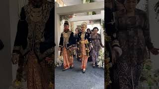 Download lagu Upacara Adat / Panggih - Pengantin - Sesotya Wedding Jogja #panggih #manten #mantenjogja #viral mp3 Download lagu Upacara Adat / Panggih - Pengantin - Sesotya Wedding Jogja #panggih #manten #mantenjogja #viral mp3