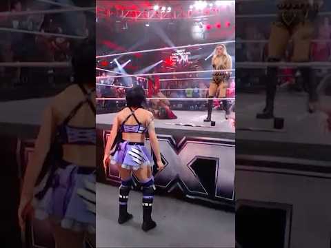 Izzi Dame just stole the Open Challenge Match from Tatum Paxley 🤯 #NewYearsEvil