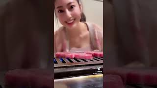 なっちゅんと焼肉デート❤️胸肉が美味しそう❤️#shorts #tiktok #なっちゅん