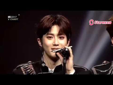 170408 EXO for winning 'Most Influential Group in Asia' Award in 5th V-Chart Awards