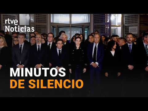 Choque de trenes en Urda | Ciudades de toda España recuerdan a las víctimas con minutos de silencio