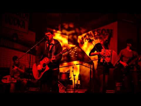 A Sunken Ship Irony - Rainy Day Songs with Coffee and Cream (Live at the Pourhouse)
