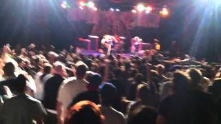 New Found Glory- Intro and Catalyst (live)