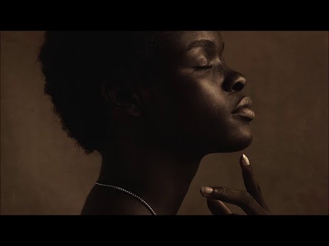 Yannek Maunz, Felix Raphael, Johanson - Away (PREMIERE) @CafeDeAnatolia