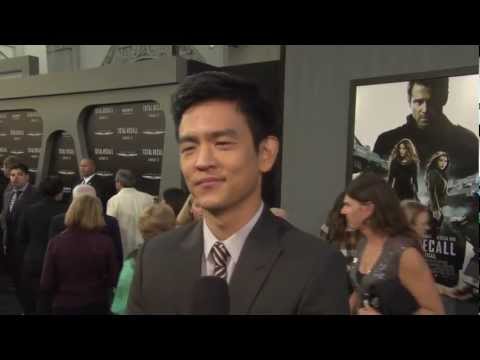John Cho's Official "Total Recall" Red Carpet Interview