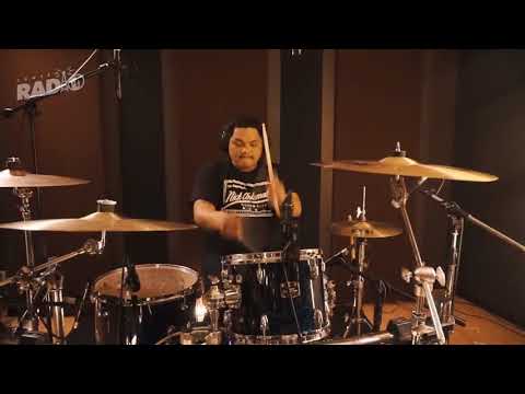 Kung 'Di Rin Lang Ikaw - December Avenue | Live at Tower Radio