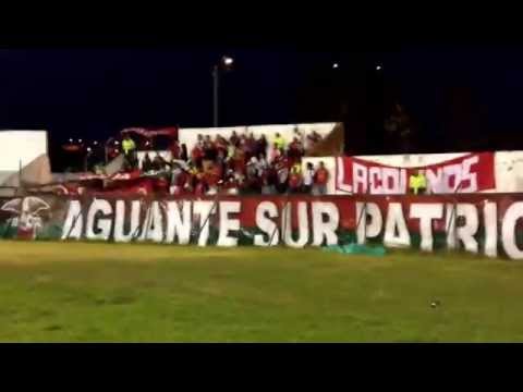 "Aguante sur patriotas murga ( una calle nos separa )" Barra: Aguante Sur Patriotas • Club: Patriotas Boyacá