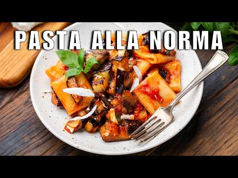 Wie man fantastische Pasta alla Norma macht