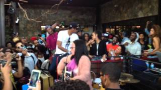 Elle Varner performs &#39; Damn Good Friends &#39; at Roble Everday