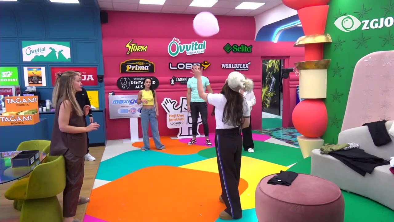 Nis sfida, banorët pasojnë tullumbacet mes njëri-tjetrit