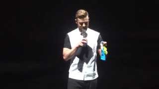 Girl Throws Panties at JT & Summer Love” Justin Timberlake@Wells Fargo Center Philadelphia 12/17/14