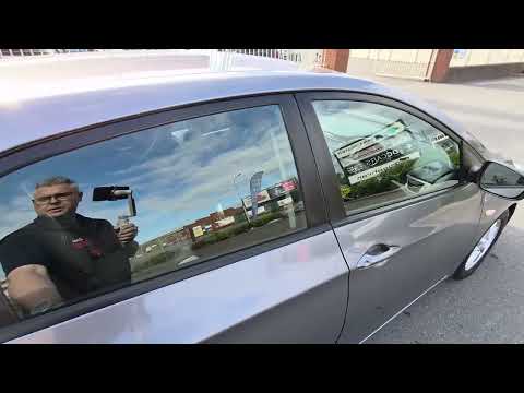 (6 Months warranty) Hyundai i30 2013 Diesel Auto - Image 2