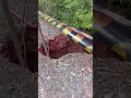 BURACO NA ESTRADA DO MONJOLO , A ESPERA DE UM MILAGRE