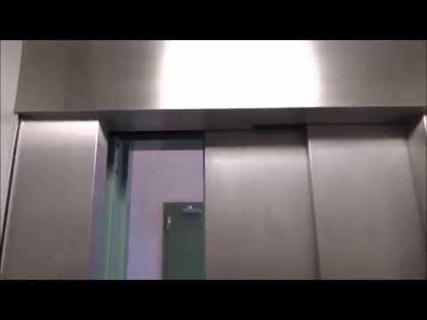 They will mod. this 1989 OTIS Roped Hydraulic Elevator @ Norra Hamngatan 11, Söderhamn, Sweden.