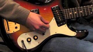 Video thumbnail for 1970s Univox Hi Flier Phase 2 Electric Guitar by GordonLaSalleMusic