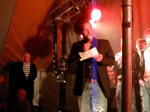 Huldiging DONK 1 tijdens feestavond door Patrick Akerboom