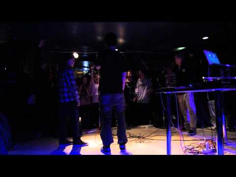 Joppe-J (Joosu J) vs KillerMachine999 (Lyttä) @ Hattutemppu Battle 1,5