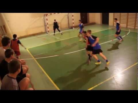 Halowa LksLiga 2012/2013 - I Połowa meczu Dream Team - Panama 18:8 (11:3) - HD