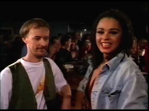 Kjell Höglund - Jag Hör Hur Dom Ligger Med Varandra + Intervju  (Live Listan 1990)