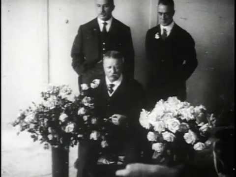 TR and Leonard Wood at the New York Flower Show, 1917