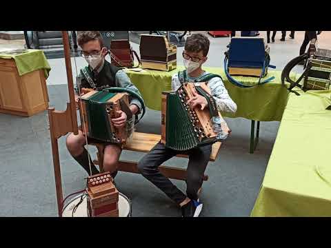 Flott aufgespielt von Matthias Grill und Daniel Schmoll .... *PARZ Harmonika*  © OlmHERZ