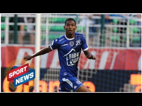 Hérelle signe à Nice