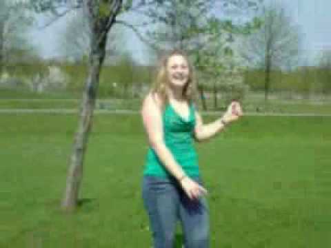 Jana & Christine Olgapark 11 04 2009