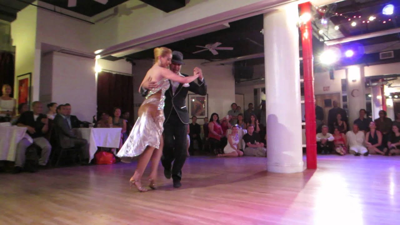 Claudio Villagra and Helena Fernandez @ All Night MIlonga NYC 2015 performance 2