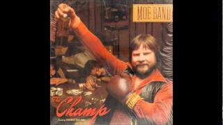 Moe Bandy - She Took Out The Outlaw In Me