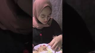 Download lagu MAKAN NASGOR BARENG PACAR | HALU STORY #shorts  #storyhalu #storyig #storywa mp3
