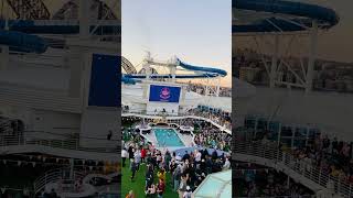 Sailaway party on Sydney to Moreton Island P&O cruise