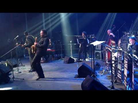 Allan Harris.fly me to the moon