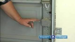 Locksmith Training Basics : How to Secure a Door to Prevent Theft