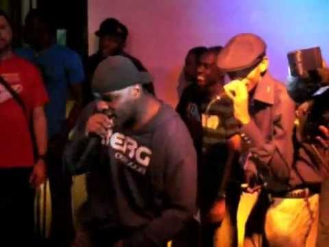 Valete -  A Mentira do Vosso Amor (Com MCK & CFK) [Ao Vivo No Espaço Bahia]