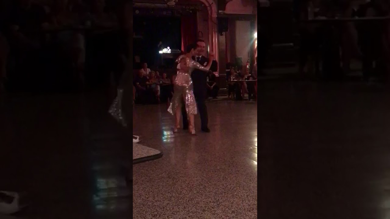 Marco Palladino e Lara Carminati ballano No hay tierra como la mia, Solo Tango Orquesta