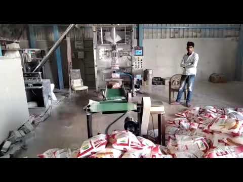 Automatic packaging machine for powder