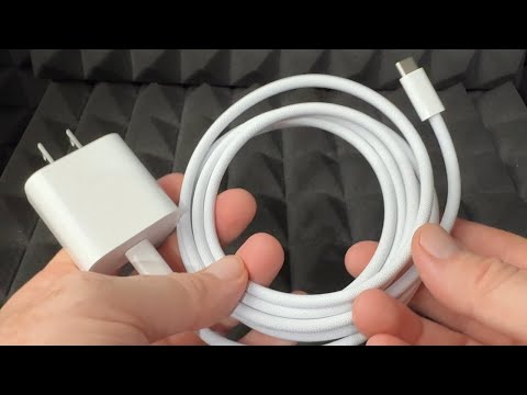 Auspacken des Apple 20-W-USB-C-Netzteils und des 240-W-USB-C-Ladekabels (2 m)
