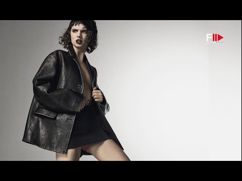 GISELLE NORMAN Best Model Moments FW 2022 - Fashion Channel