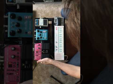 Casio PT-1 29-Key Mini Synthesizer 1982 - 1988 Ultra Rare Pastel Pink & Teal Vintage 1988 Cult Status image 6