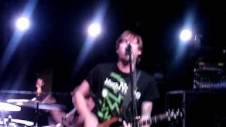 close your eyes til its over live.MPG