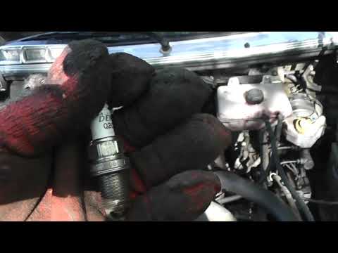 Ставлю дешевые свечи на УАЗ Патриот. Японские достали