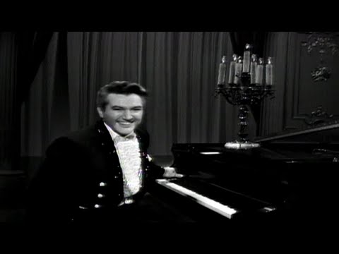 Liberace "Moon River" on The Ed Sullivan Show