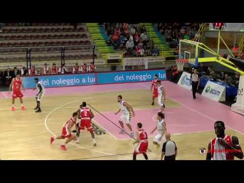 Jordan Parks 16-17 Offensive Highlights (Alma Trieste)
