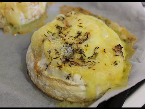 Garlic and thyme roasted Camembert Recipe- quick and easy!