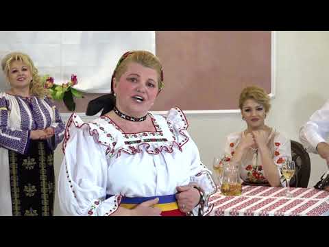 AXENIA ROZNICIUC - CATE RELE-S PE PAMANT