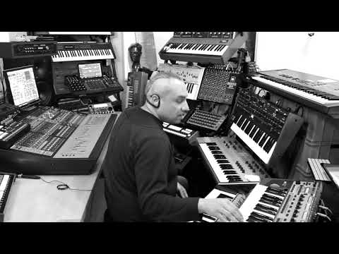 Anthony Rother - Living In The Future - 3L3C7RO COMMANDO (Studio Session)