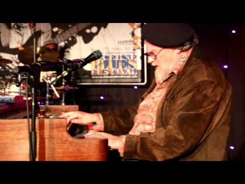 Ron Levy's Wild Kingdom - "Blues For BB"  [Lucerna 2013/11/16]